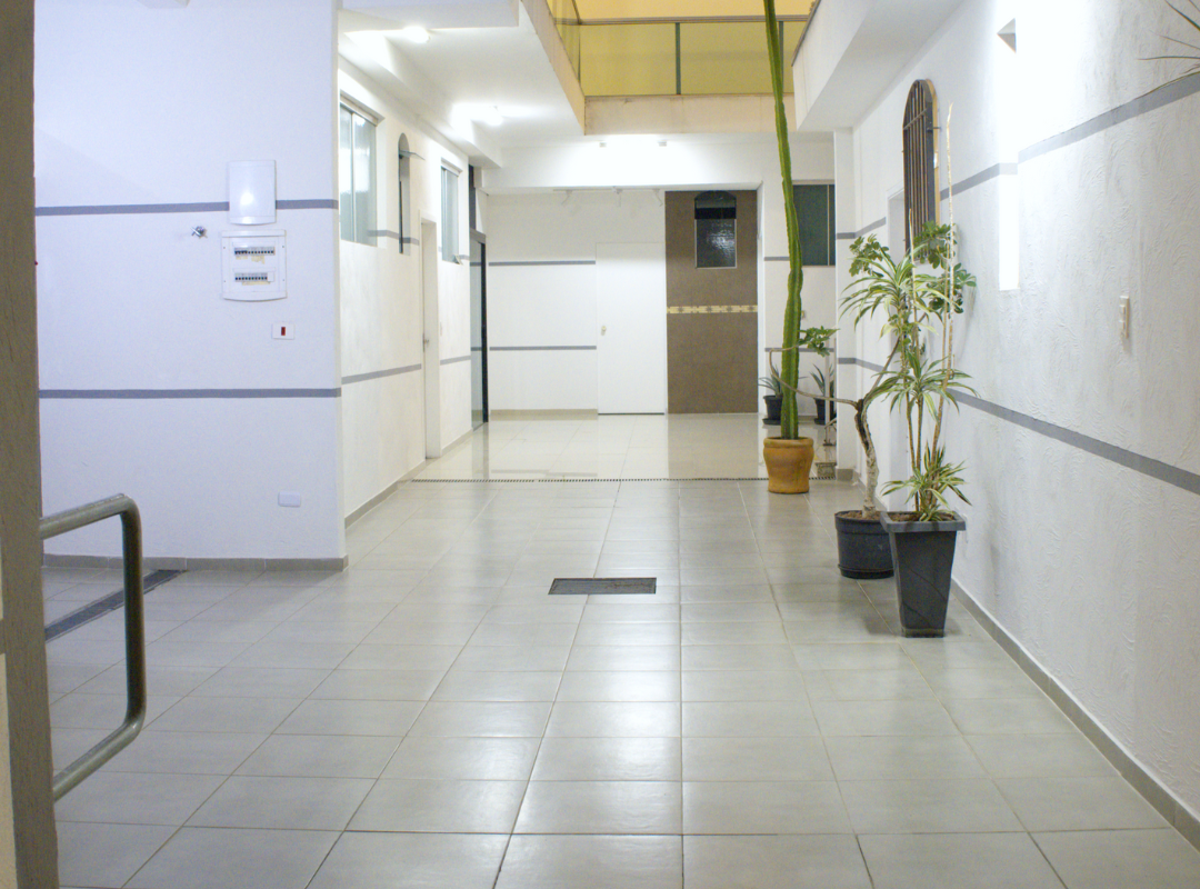 Corredor limpo e moderno do Centro de Sono Brasil